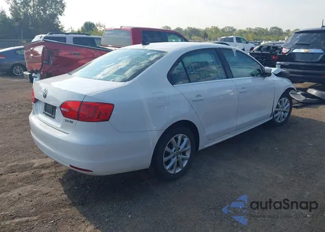 2013 Volkswagen Jetta 2.5L Se z USA, uszkodzony, nr VIN 3VWDP7AJ8DM423681